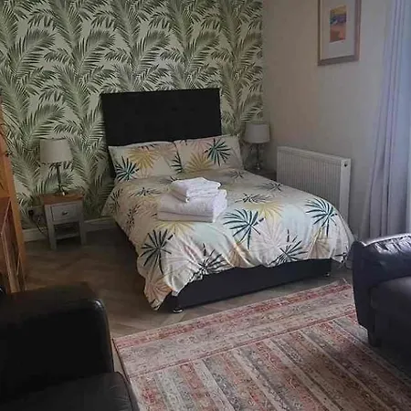 Tatil Evi 4-5 Bedroom 2 Bath Mobility Accessible
