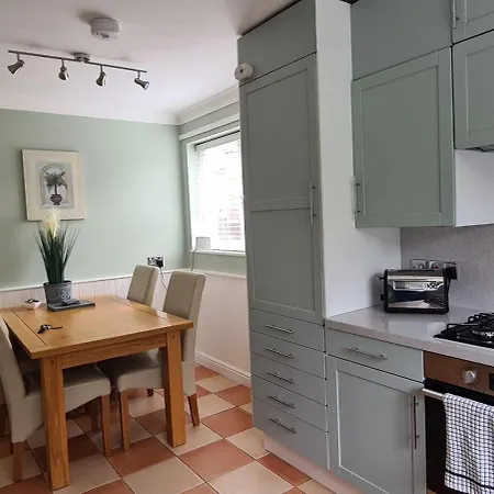 4-5 Bedroom 2 Bath Mobility Accessible Guisborough